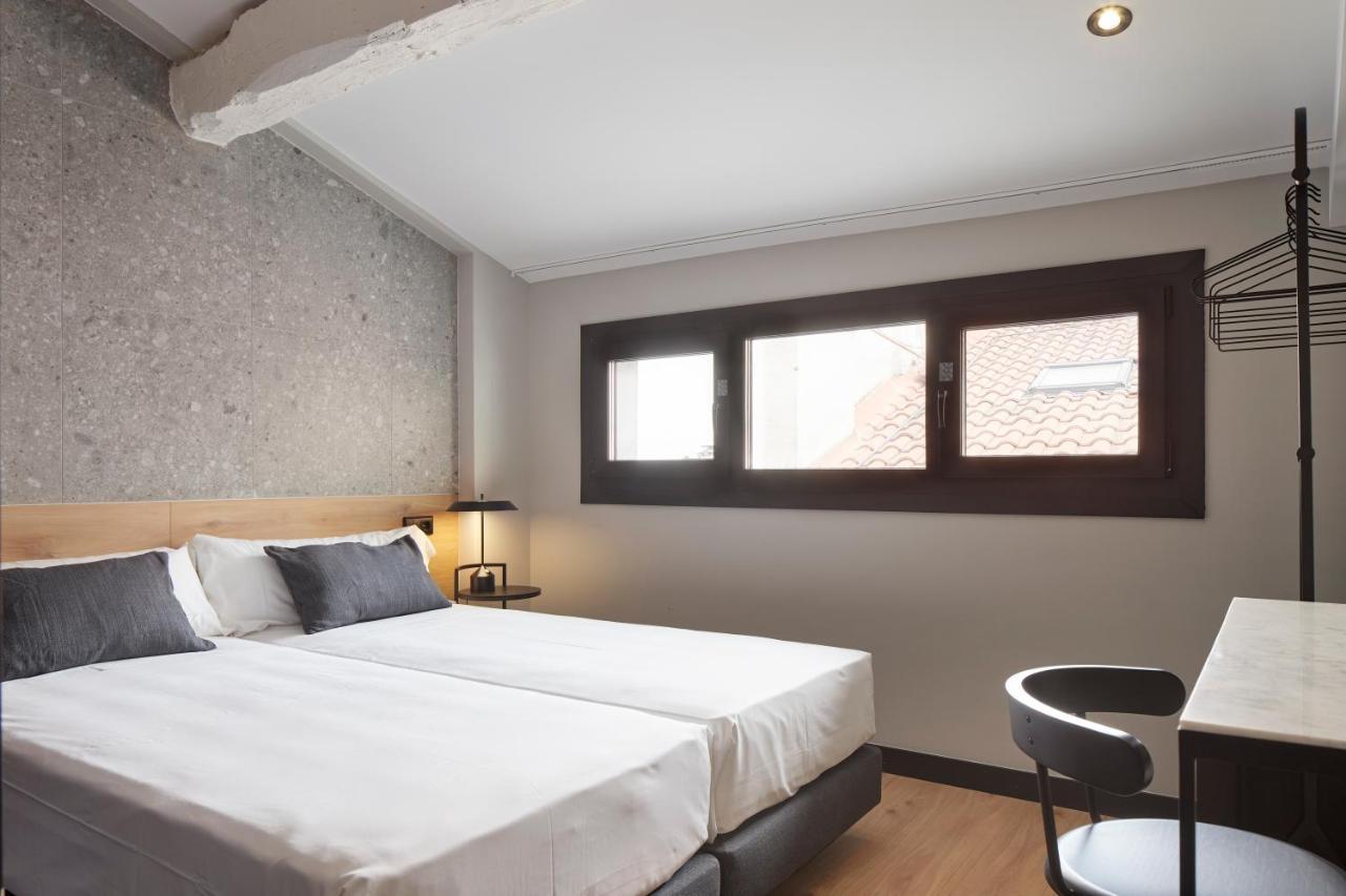 Hostal Espoz Y Mina 팜플로나 외부 사진
