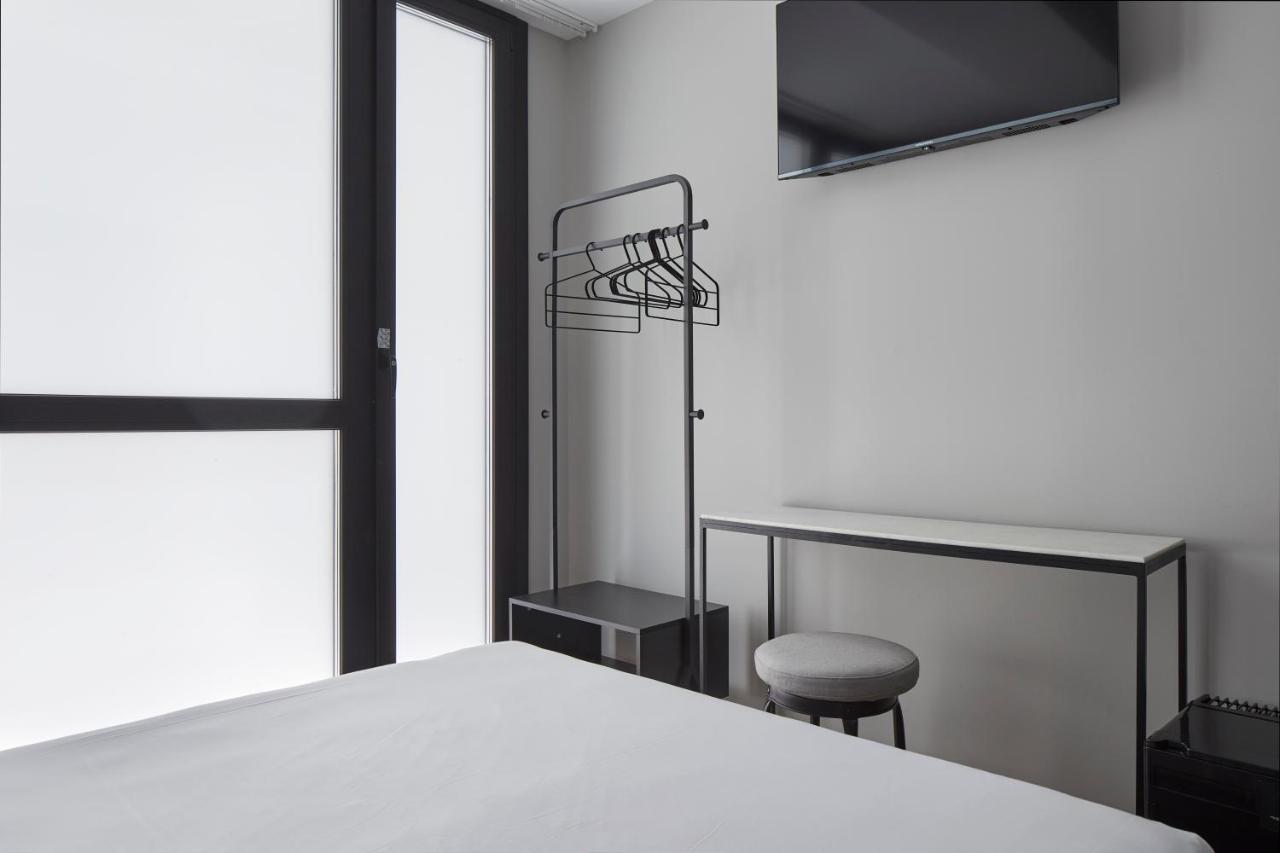 Hostal Espoz Y Mina 팜플로나 외부 사진